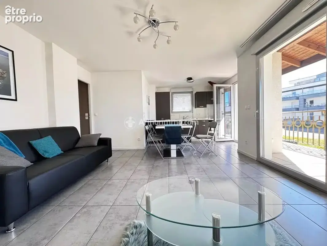 Évian-les-bains – dernier étage avec vue lac – 75 m² – 3 chambres - photo 2