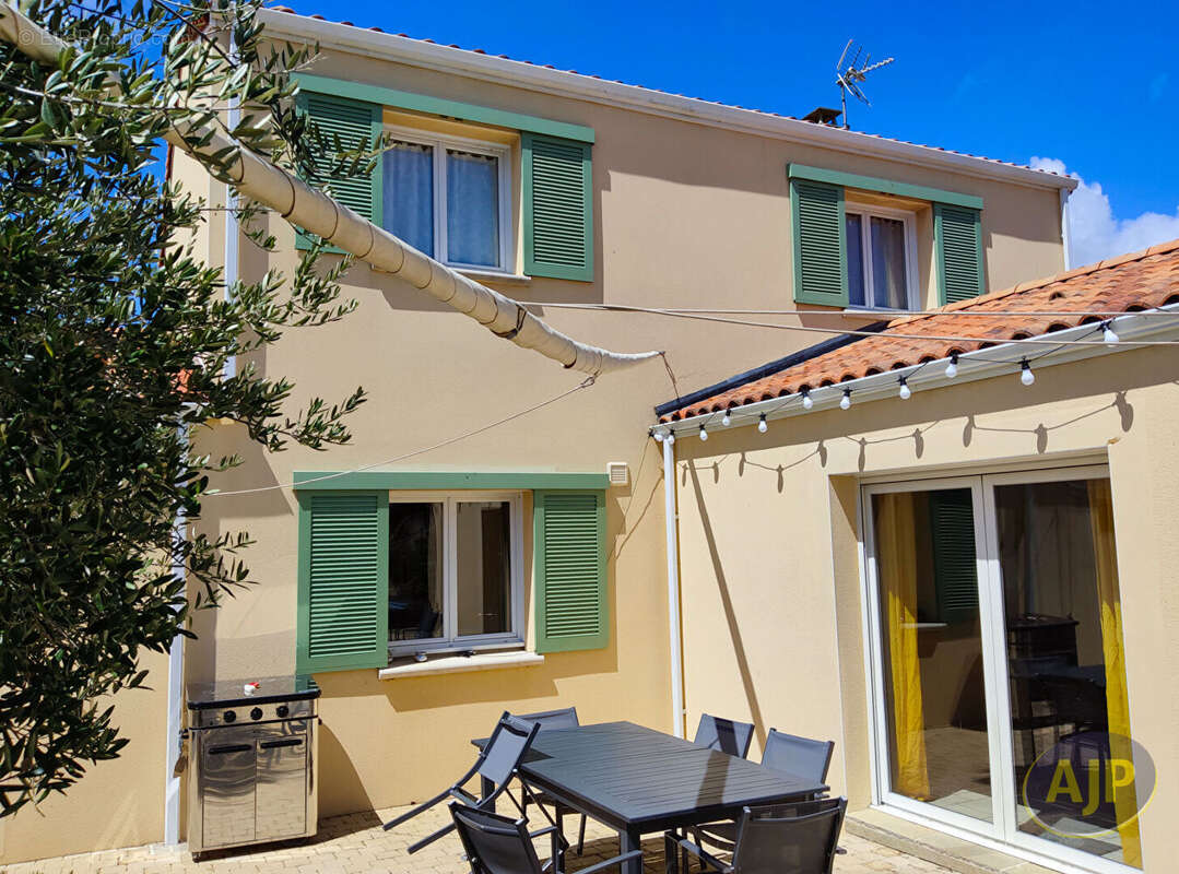 Maison à FROSSAY