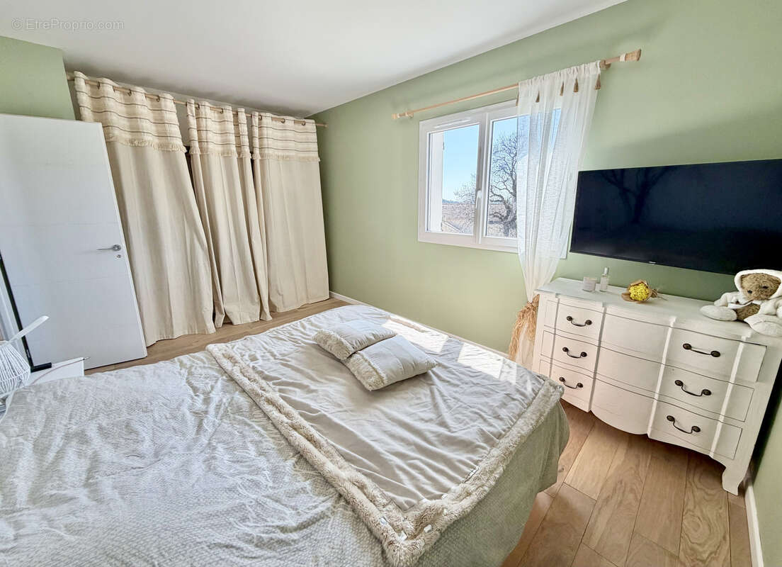 Maison à FORCALQUIER