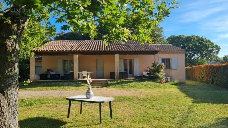 Maison à GRIGNAN