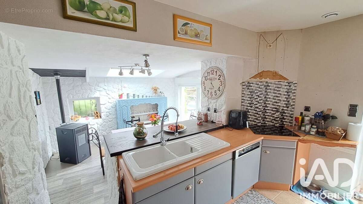 Maison 110 m² à Langueux  - photo 7