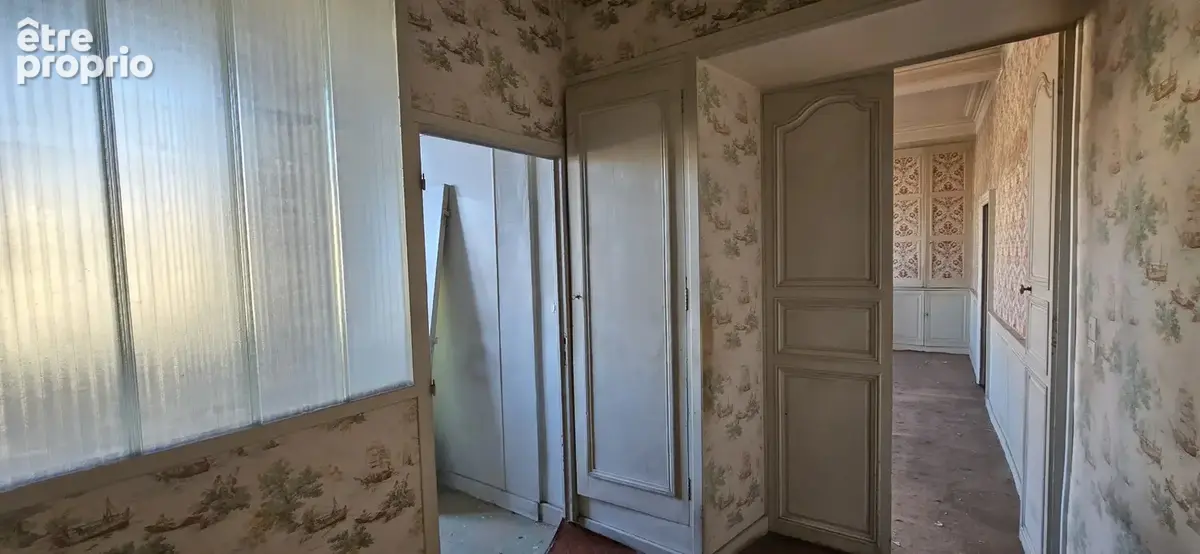Appartement de 87m2 dans le centre historique de Riom a rénover. - photo 2