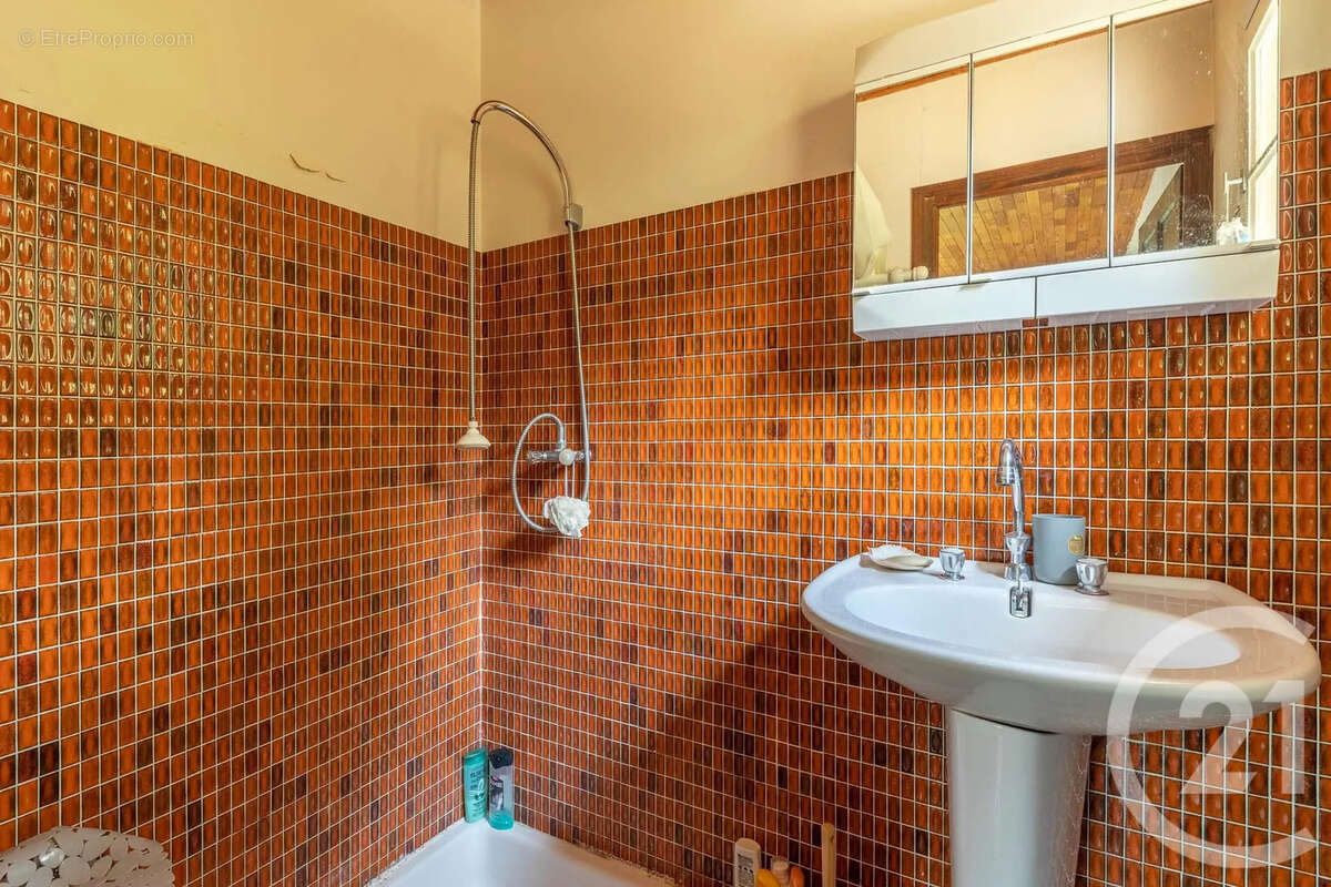 Maison à SAINT-MARTIN-D'URIAGE