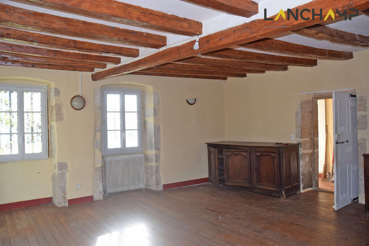 Maison à LANCRANS