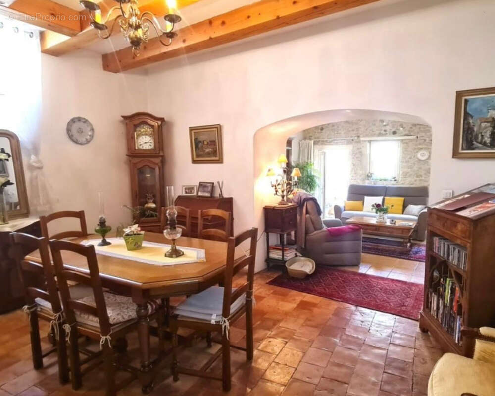 Maison à BOURG-SAINT-ANDEOL
