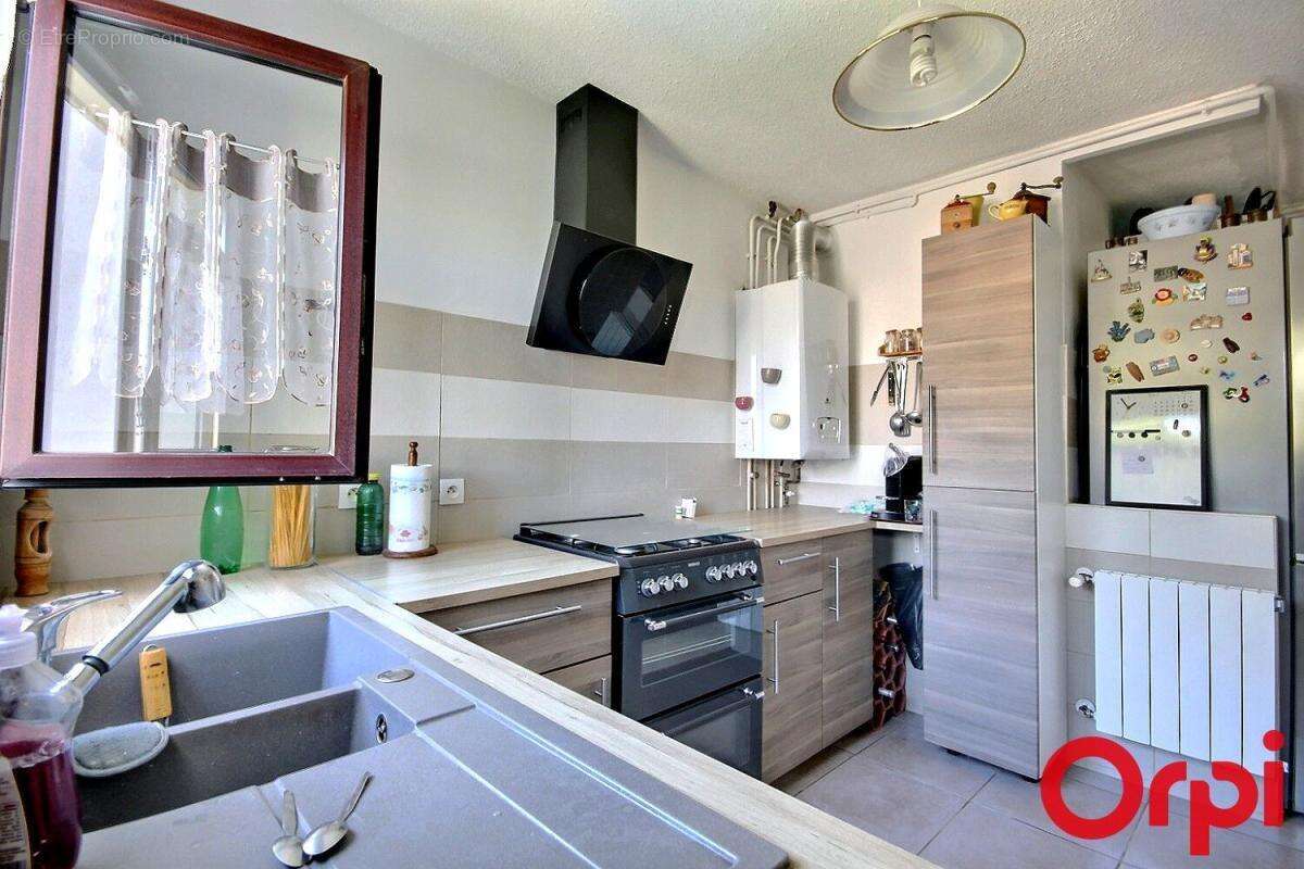 Appartement à MARSEILLE-11E