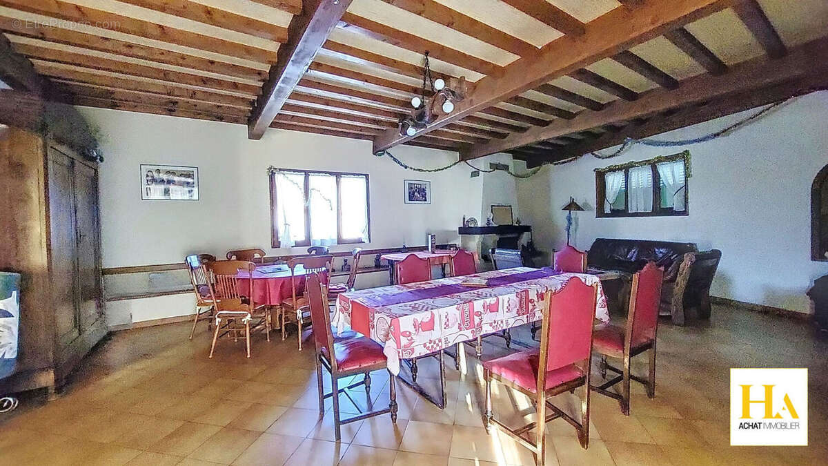 Maison à CHATEAUNEUF-SUR-ISERE