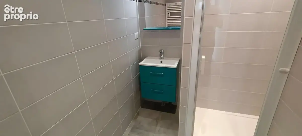 TELOCHÉ ? COUP DE C?UR ! Maison rénovée entièrement de plain-pied de 70 m2 avec extérieur Sud ? 2 chambres sur une parcelle de 5 - photo 12