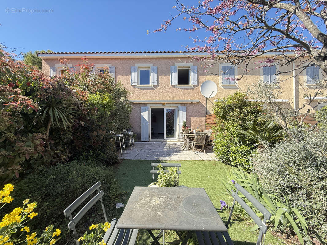 Maison à CALVISSON