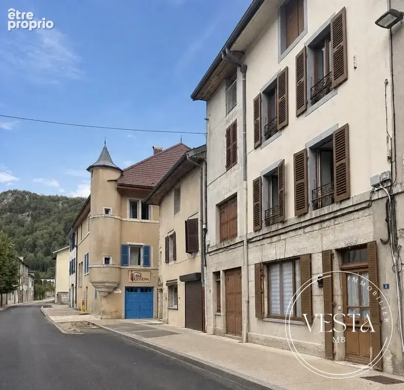 Appartement à MOIRANS-EN-MONTAGNE