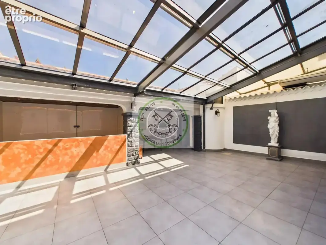 Appartement loft ou commerce   saint raphael centre - photo 2