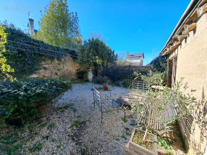 Maison à vendre 7 pièces POITIERS (86) - photo 9