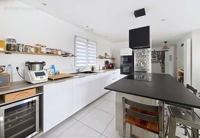 Maison à CHARENTILLY