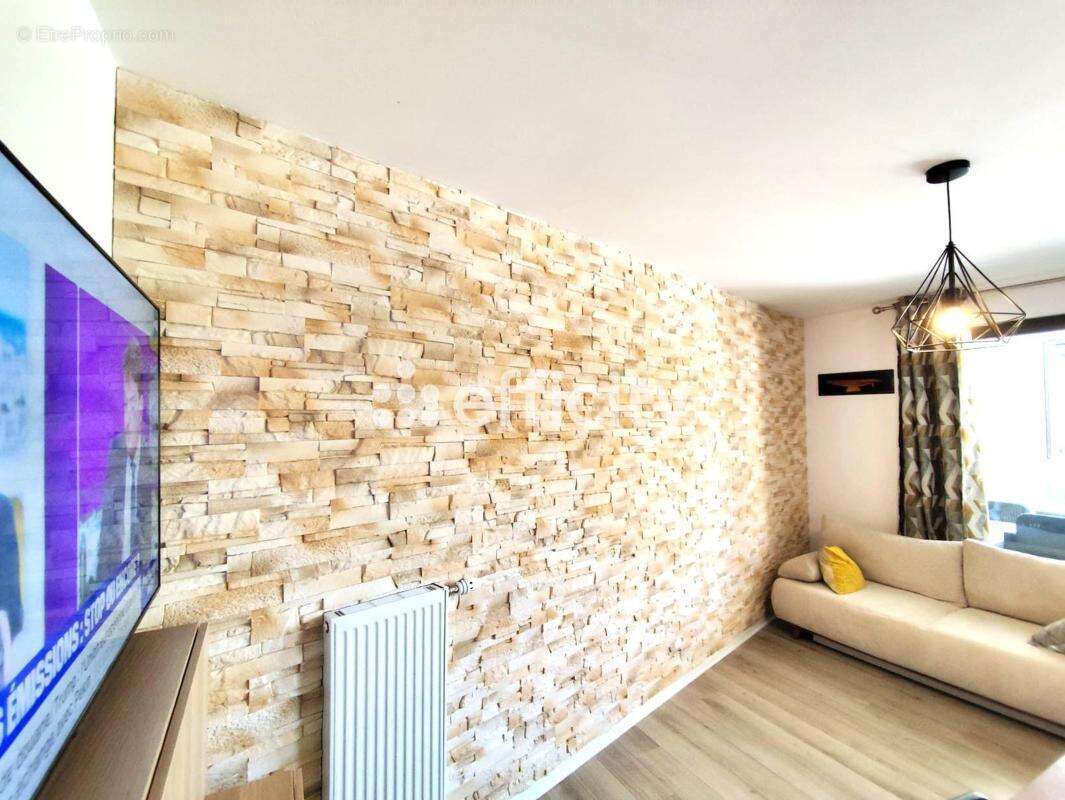 Appartement à SAINT-CYR-L'ECOLE