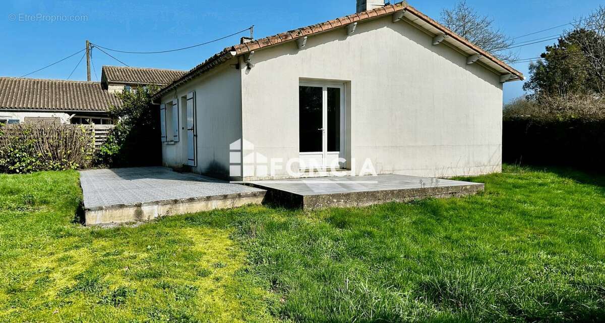 Maison à LA FERRIERE