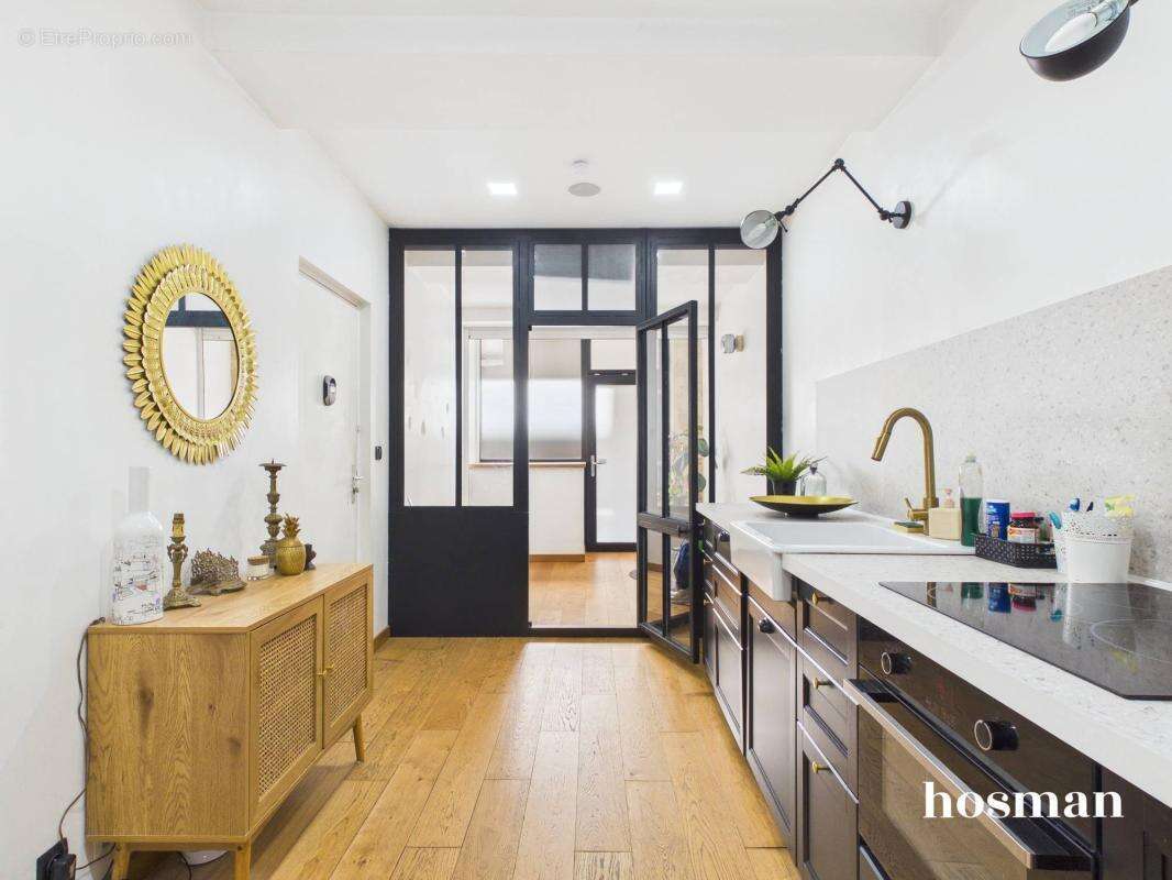 Appartement à PARIS-3E