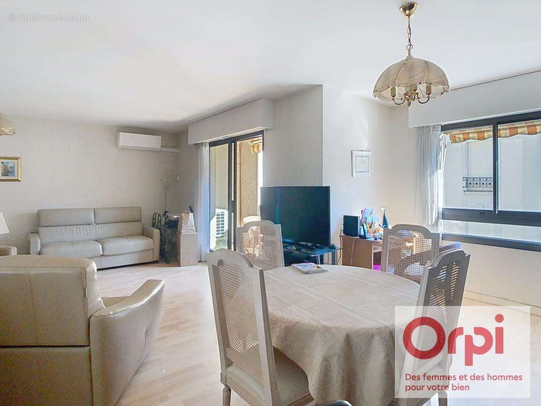 Appartement à ISSY-LES-MOULINEAUX