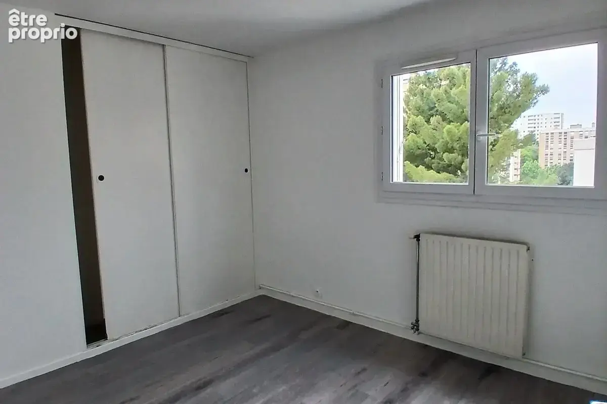 Appartement T4 N° E0060069L-163 400 € - photo 7
