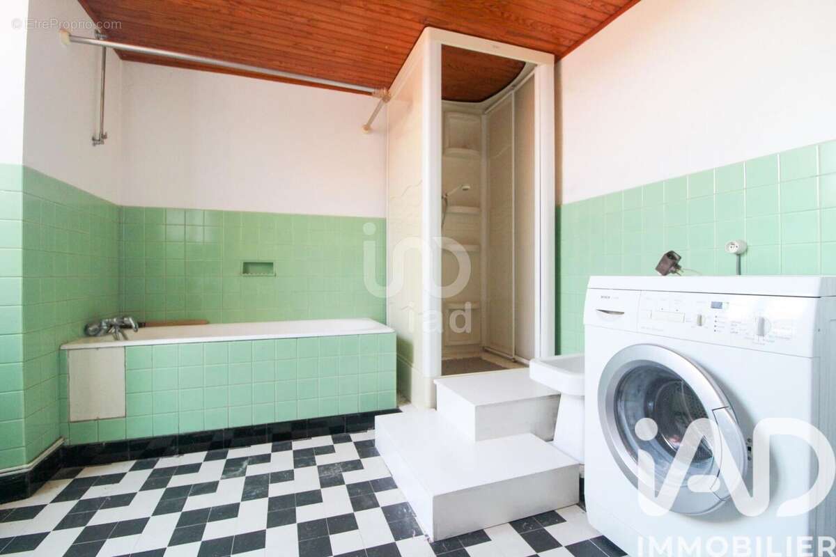 Maison 160 m² à Saint-Izaire  - photo 9