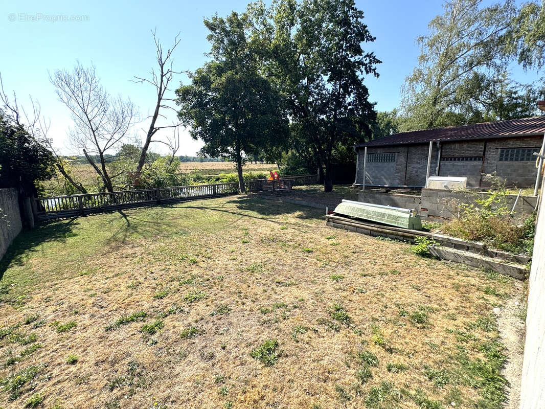 SARRALBE - Immeuble à gros potentiel de cashflow ! 6P + garage - photo 6
