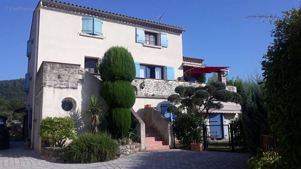 Maison à LES MAGES