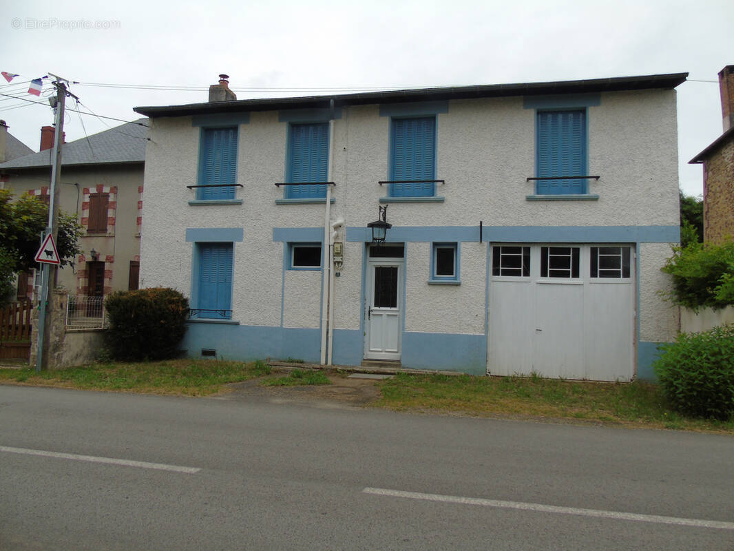 Maison à LA CROISILLE-SUR-BRIANCE