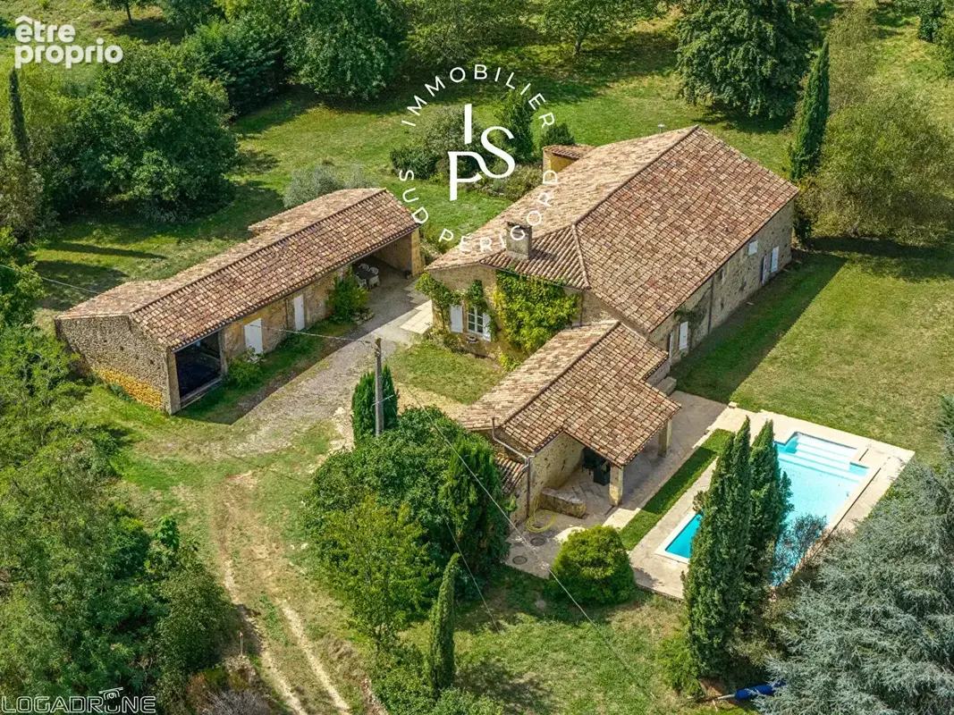 Maison en pierre avec piscine et dépendances - Lacapelle Biron - photo 2