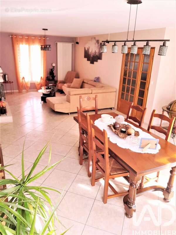 Photo 4 - Maison à MONTEVRAIN