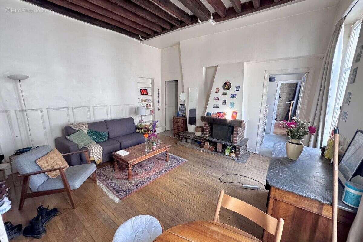 Appartement à PARIS-11E