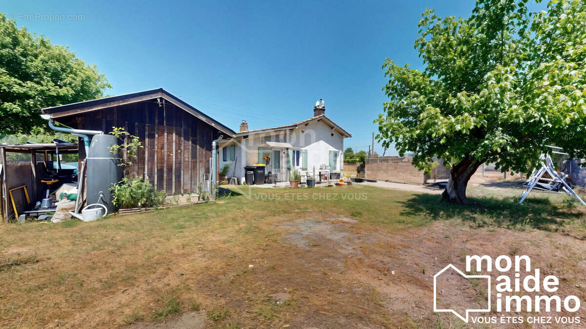 Maison à PRECHAC