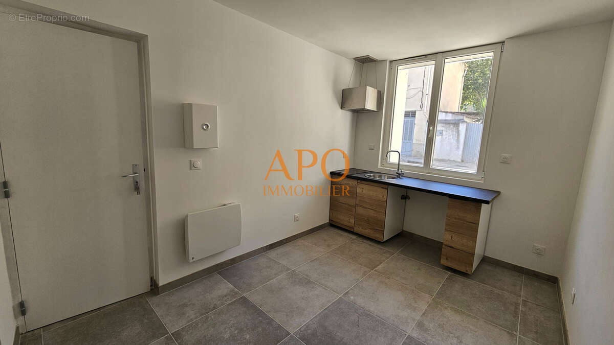 Gignac-la-Nerthe maison de village 90 m2 avec pouvoir locatif, T4 + studio + atelier - photo 17
