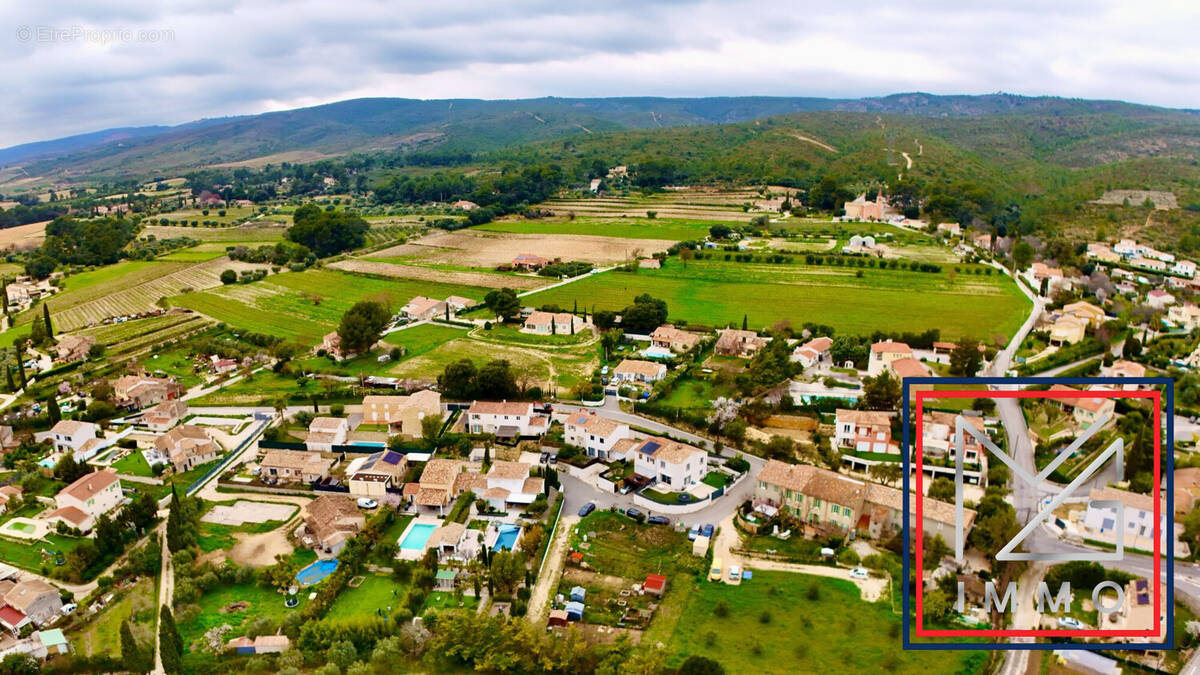 Maison à LE CASTELLET