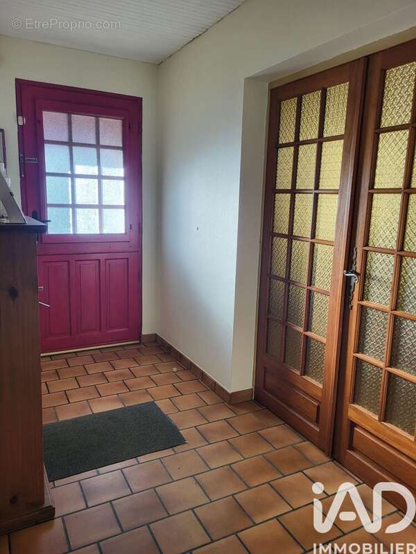 Maison 143 m² à La Quinte  - photo 2