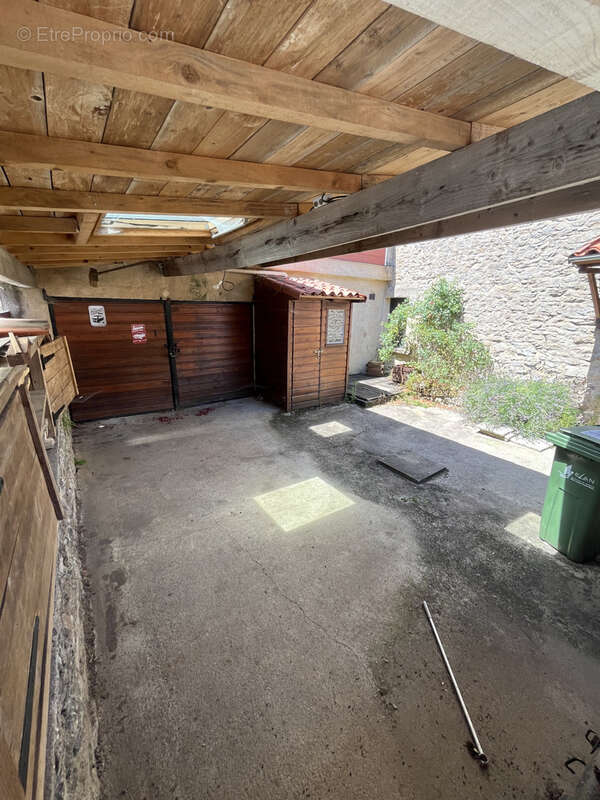 Maison à COMPREIGNAC