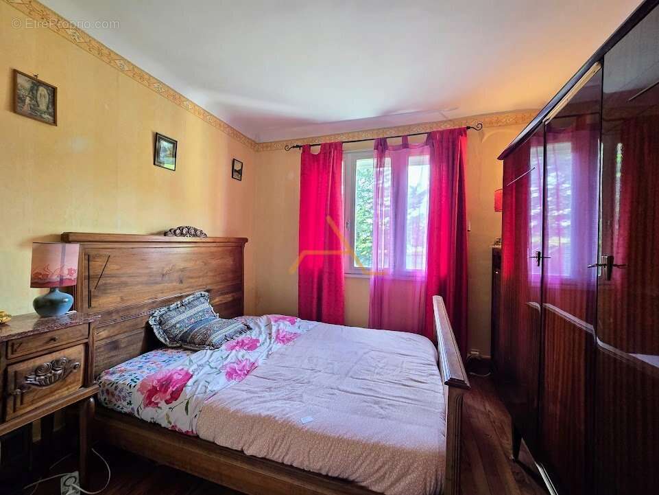 Maison à LA BEGUDE-DE-MAZENC