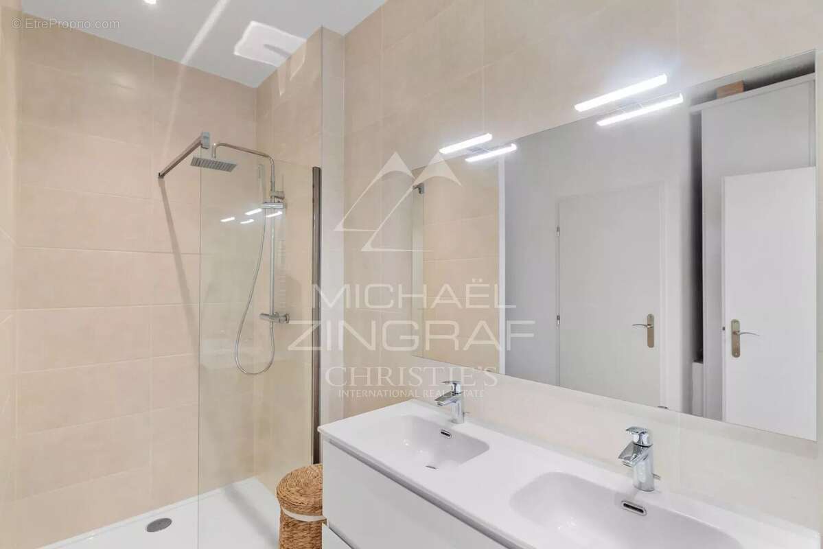 Appartement à MENTON