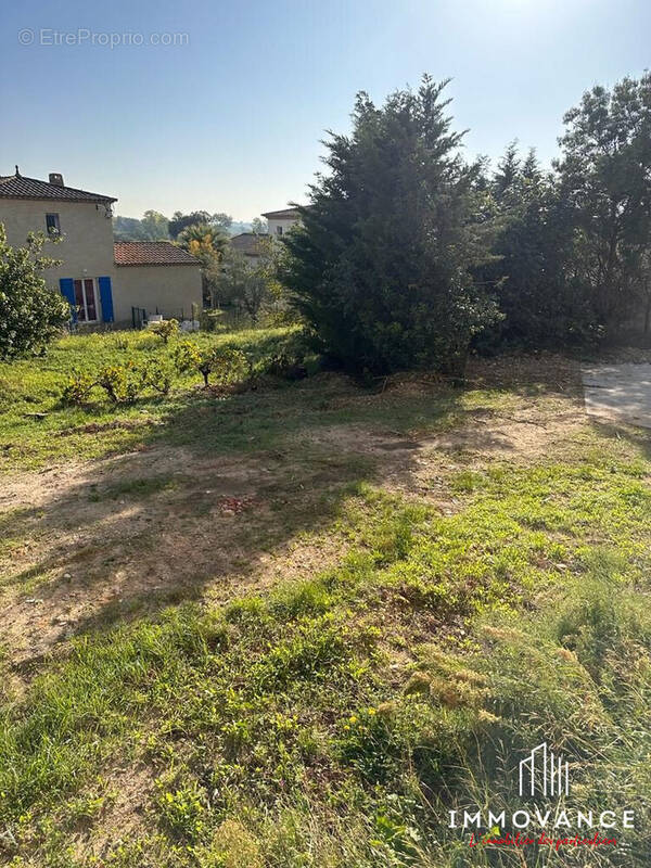 Terrain à SAUSSAN