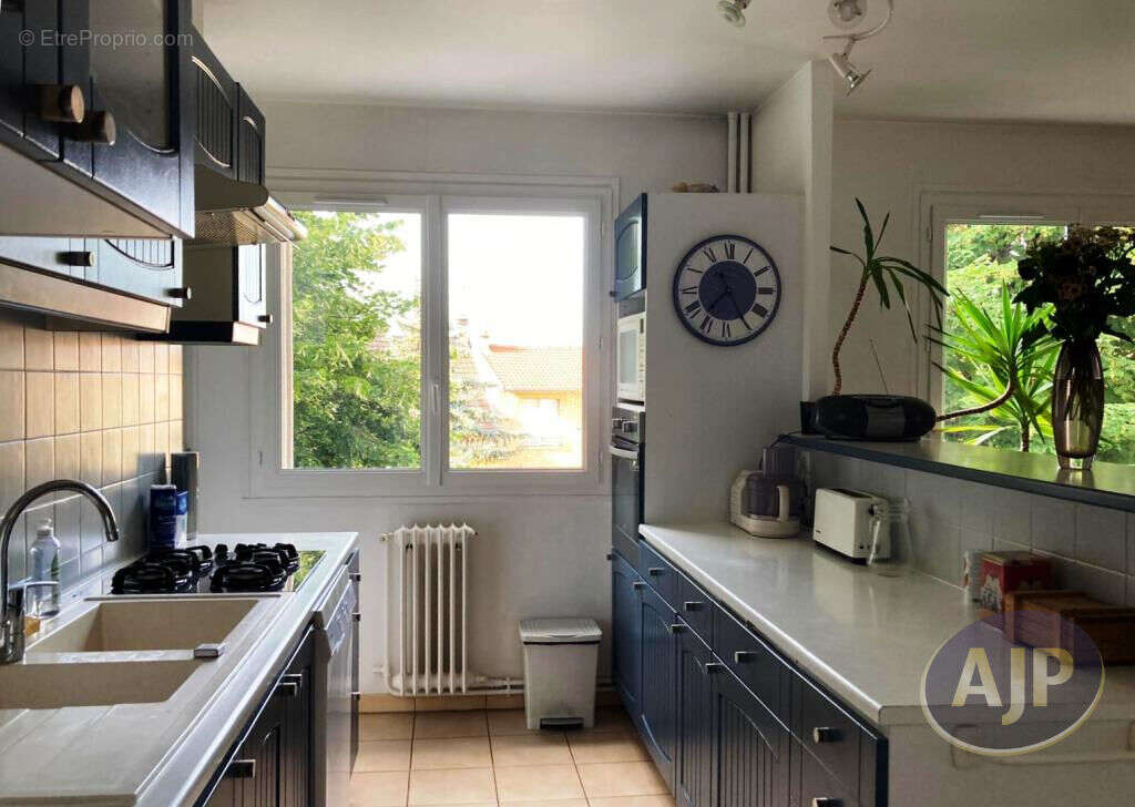 Appartement à GARCHES