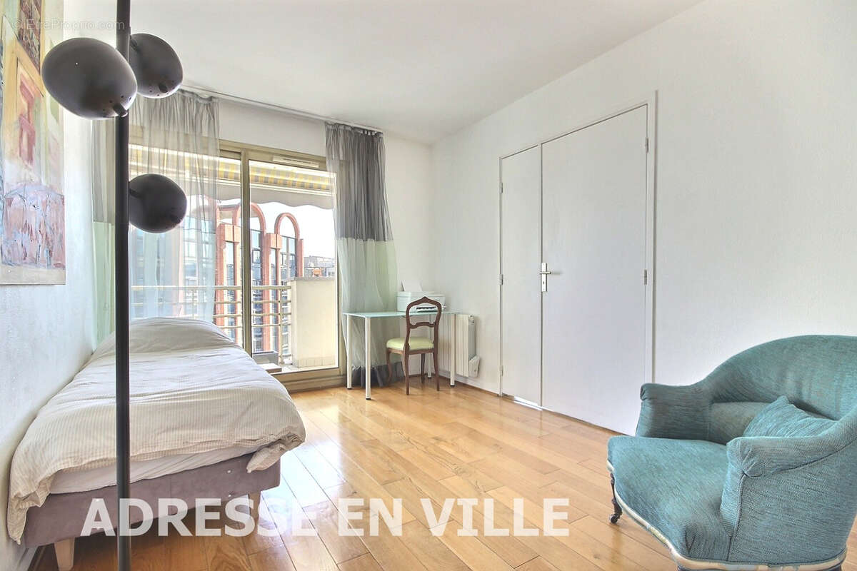 Appartement à LEVALLOIS-PERRET