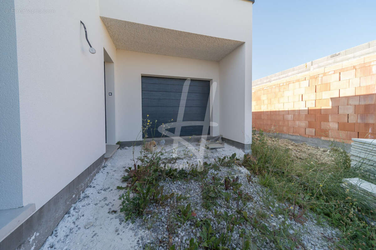 Maison 63 m² à Tromborn  - photo 8