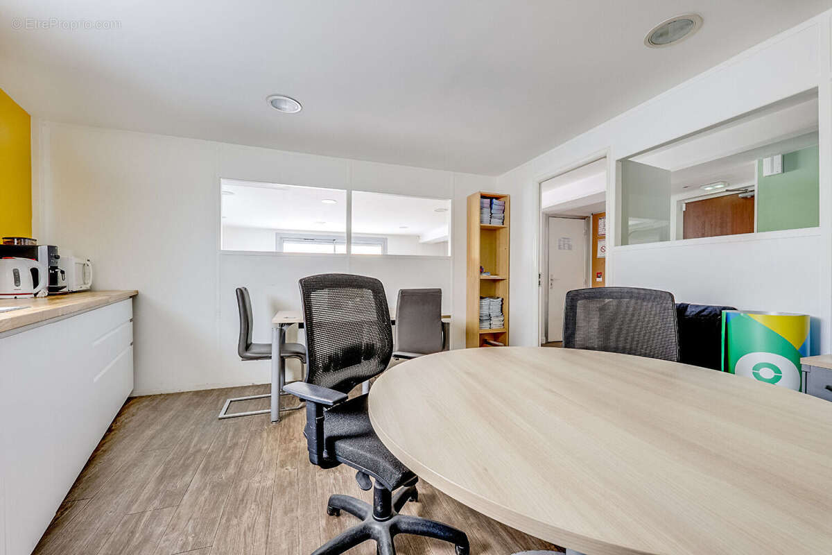 Commerce à PARIS-14E