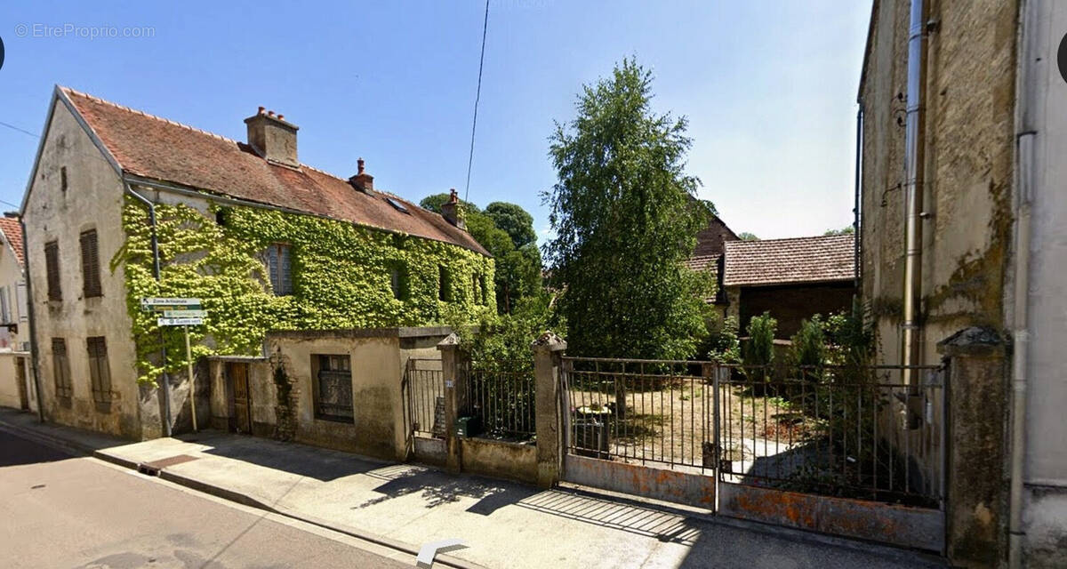 Maison à LAIGNES