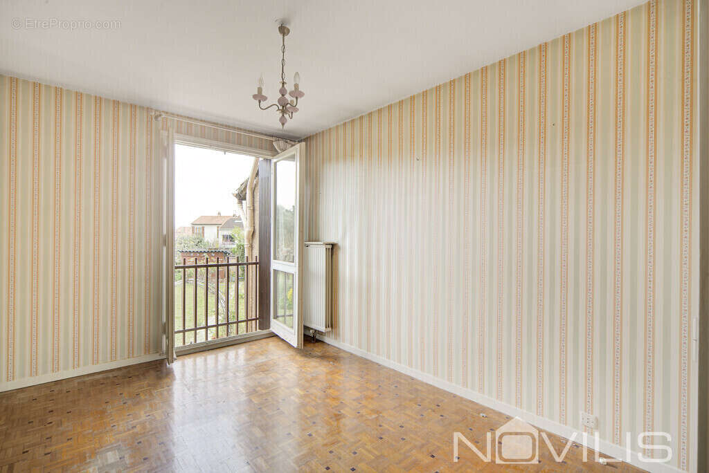 Maison à CASTELGINEST