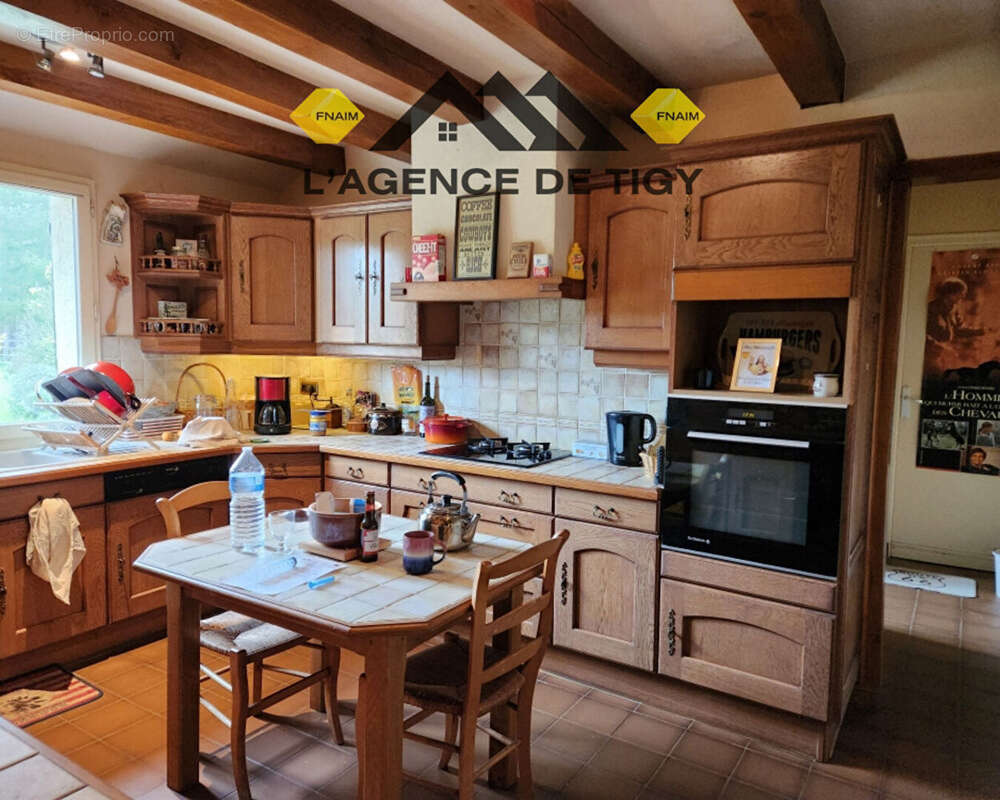 Maison à NEUVY-EN-SULLIAS