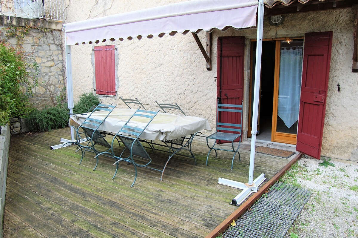 Mas du 19ieme avec 3 gites et partie privative 180m2 sur 3843 m2 de terrain avec piscine - photo 20