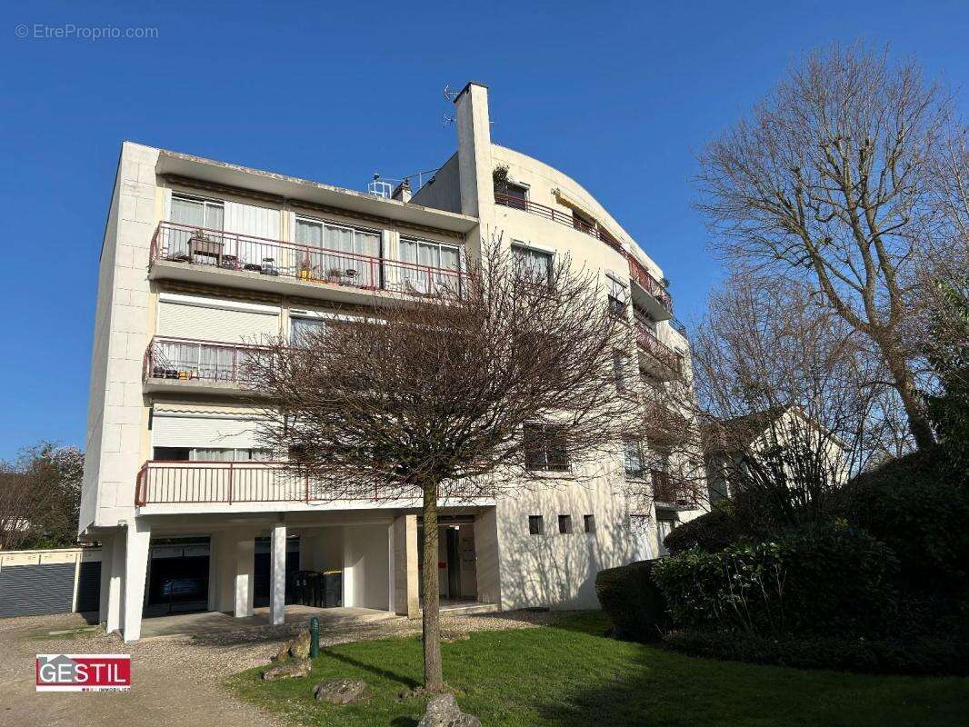 Appartement à PONTOISE