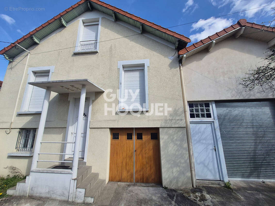 Maison à LE BLANC-MESNIL