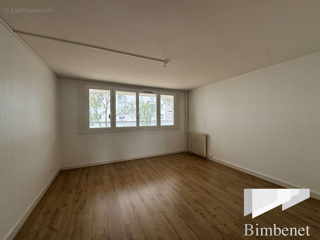 Appartement 65 m² à Orleans  - photo 2