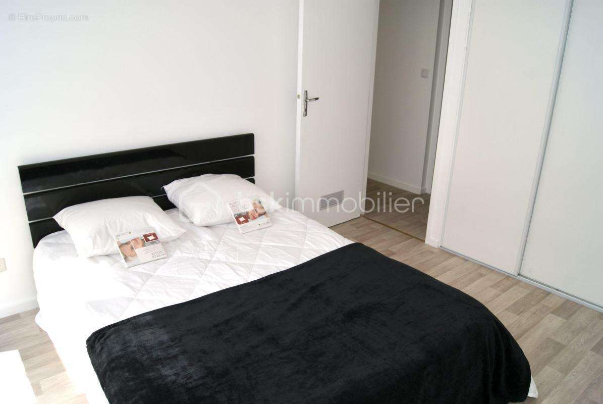 T2 meublé de 43,54 m² au RDC - Vendu loué - 83 000 € FAI - photo 6