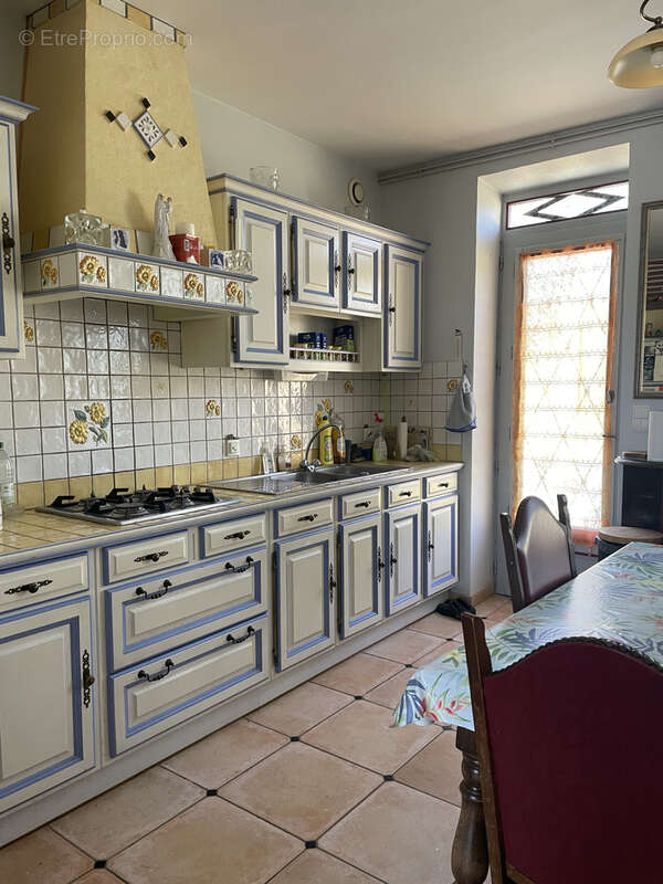 Maison à SAINT-DENIS-DES-MURS